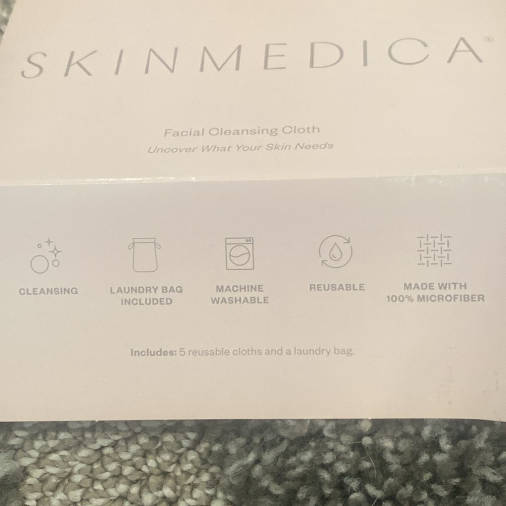NEW. Skin Medica Facial Cleansing Cloth. 4 pack. Please Read. - Picture 7 of 9